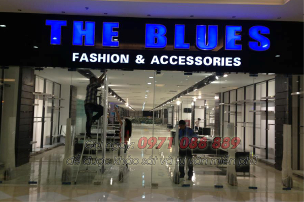 Thi công lắp đặt biển quảng cáo cho shop - cửa hàng trong siêu thị