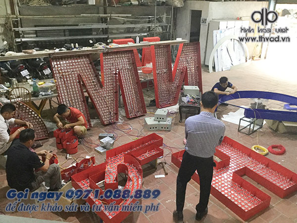 sản xuất bộ chữ quảng cáo