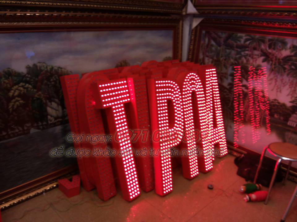 Chữ Tôn sơn tĩnh điện gắn LED - Xăng Dầu Thụy Dương