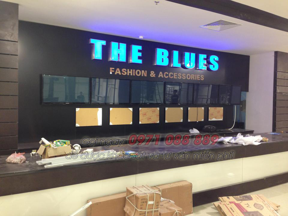 Biển Quảng Cáo Chữ Mica Hút Nổi - Showroom The Blue